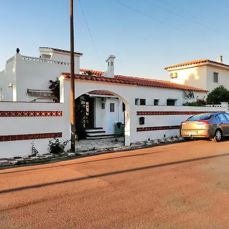 Villa Charming In L'escala, Private Pool And Sea View *