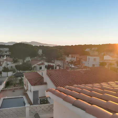 فيلة Charming In L'escala, Private Pool And Sea View