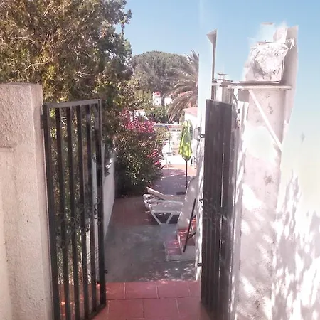 Villa Charming In L'escala, Private Pool And Sea View *