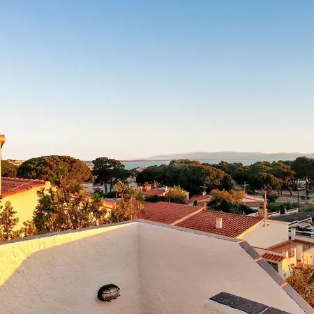 Charming In L'escala, Private Pool And Sea View Villa L'Escala