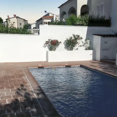 Charming In L'escala, Private Pool And Sea View L' Escala