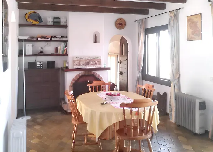 Charming In L'escala, Private Pool And Sea View فيلة