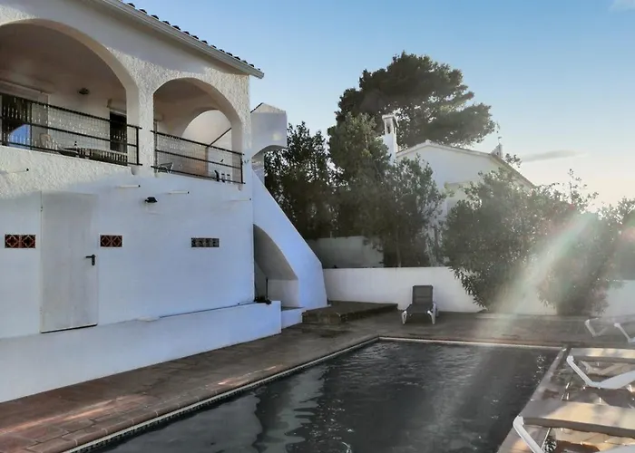 Charming In L'escala, Private Pool And Sea View L' Escala