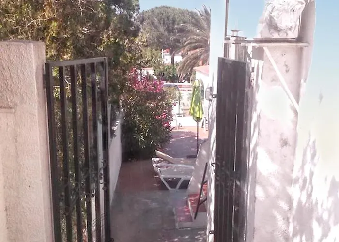 فيلة Charming In L'escala, Private Pool And Sea View *